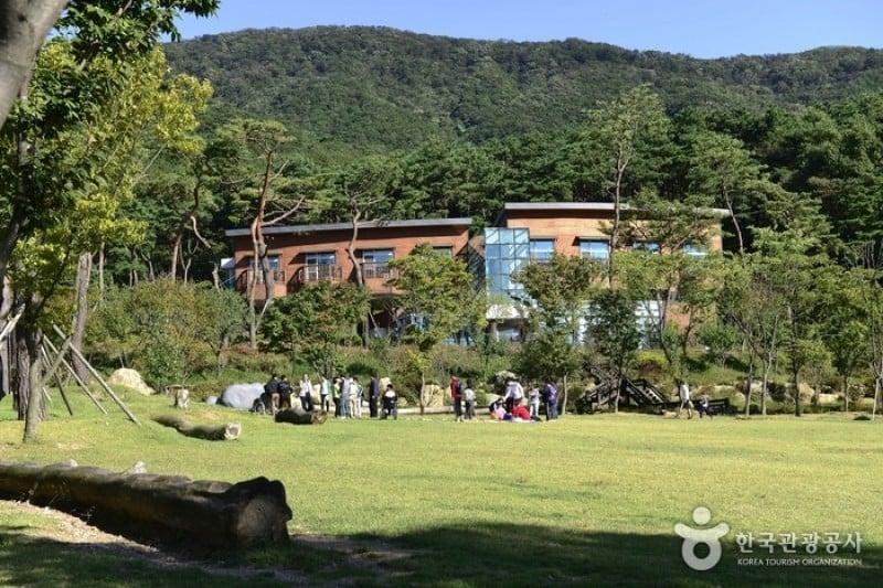 Yongin Recreational Forest  (2/4)