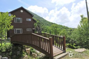Yongmunsan Natural Recreational Forest 