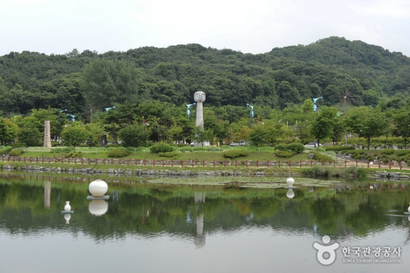 Seolbong Park  (2/8)