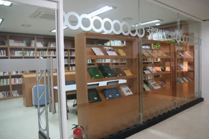 National Women's History Exhibition Hall  (6/7)