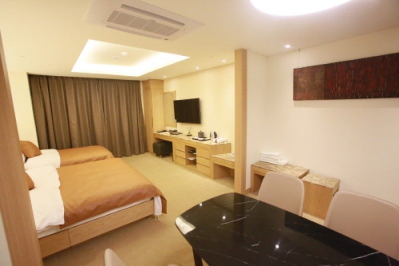 Avalon Hotel  (8/8)