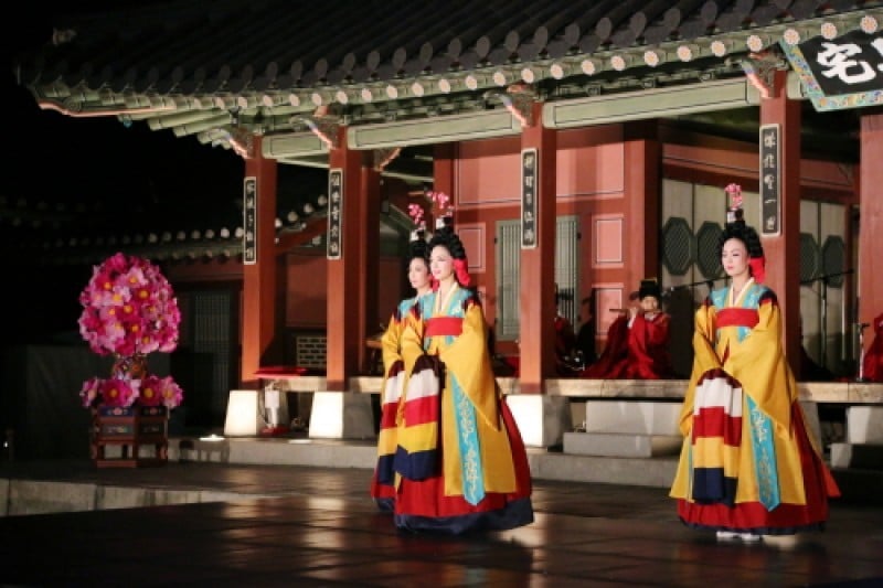 Moonlight Tour at Suwon Hwaseong  (1/8)