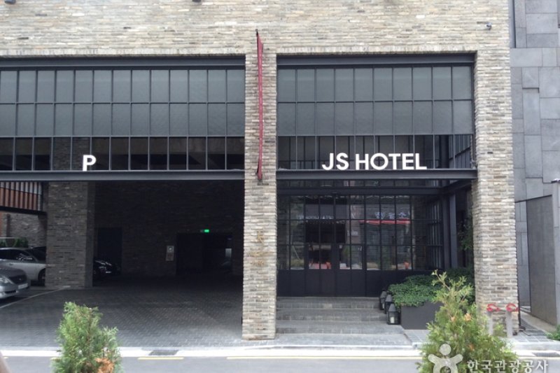 JS Boutique Hotel  (5/6)