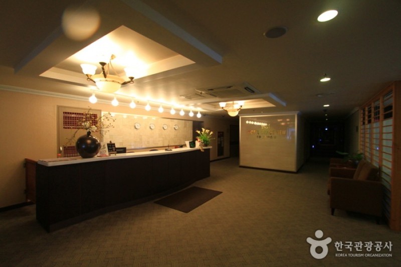 Grace Hotel  (4/4)