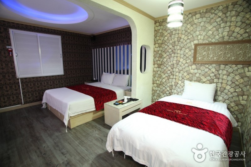 Chess Motel - Goodstay  (2/5)