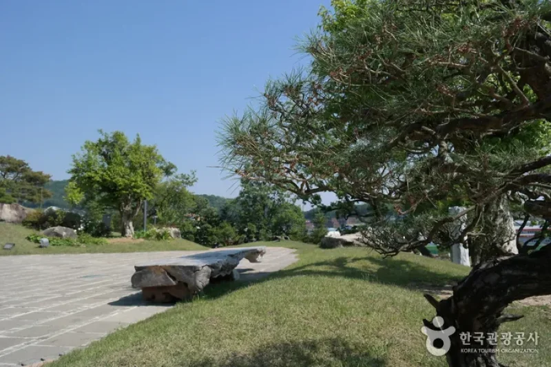Soulone Botanical Garden  (5/29)