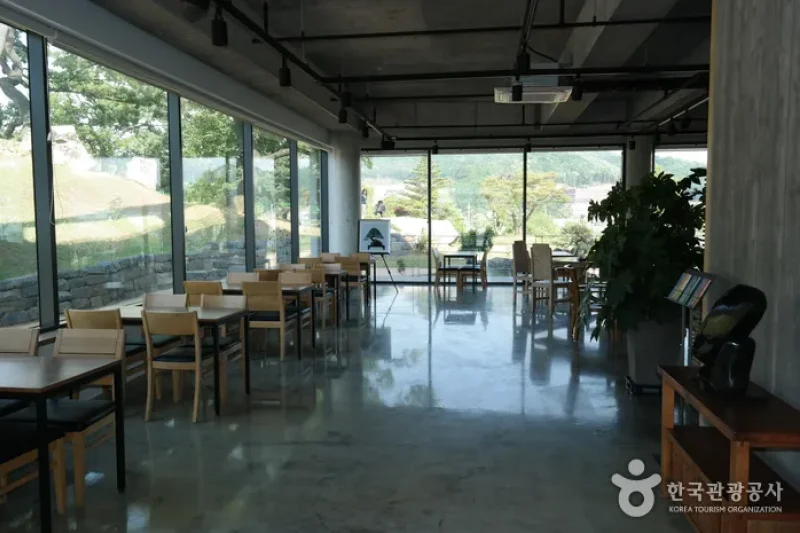 Soulone Botanical Garden  (9/29)