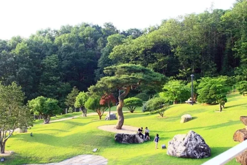 Soulone Botanical Garden  (15/29)