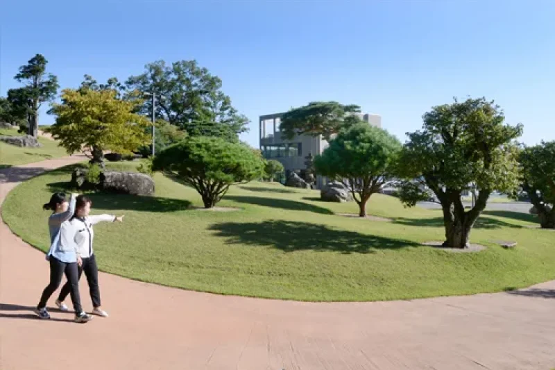 Soulone Botanical Garden  (19/29)