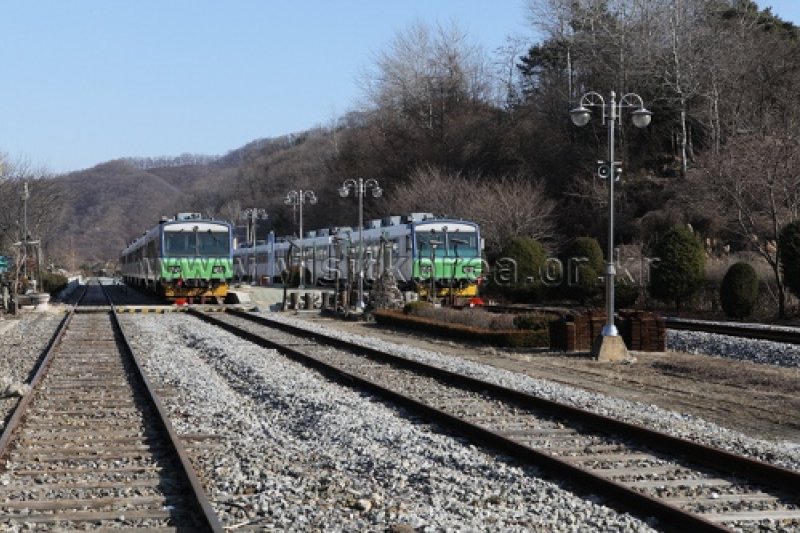 Sintan-ri Station  (2/14)
