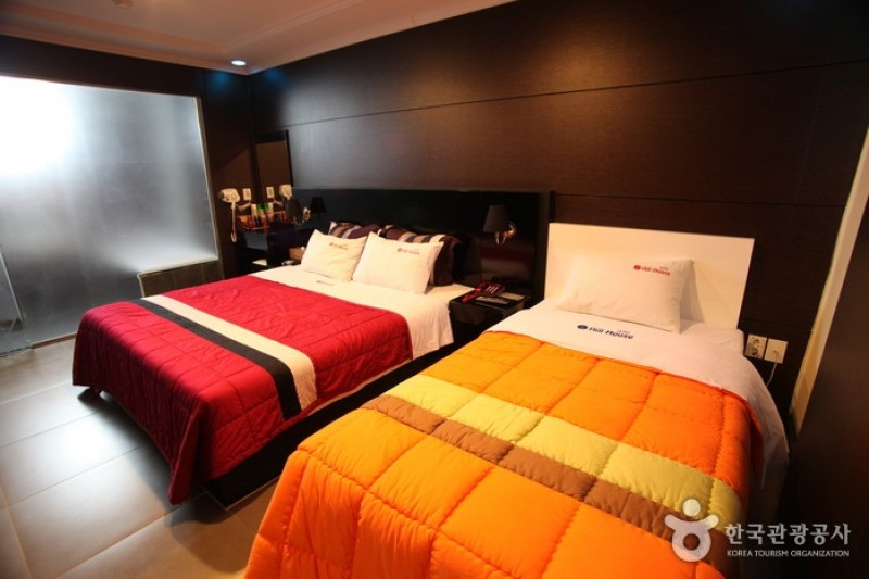 Hotel Hill House - Goodstay  (11/14)