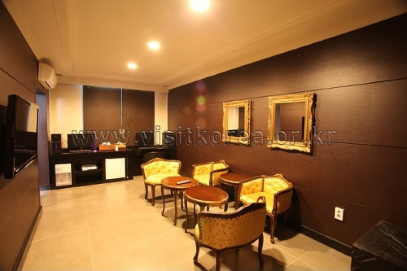 Hotel Hill House - Goodstay  (12/14)