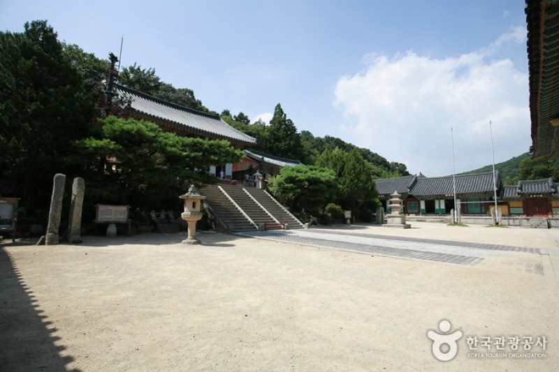 Beomeosa Temple  (10/15)
