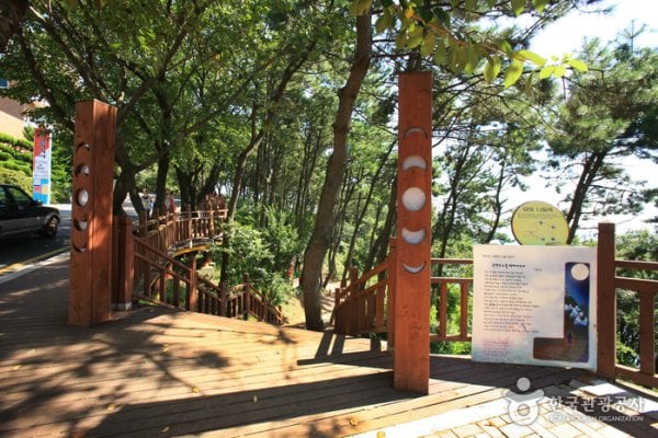 Dalmaji-gil Road