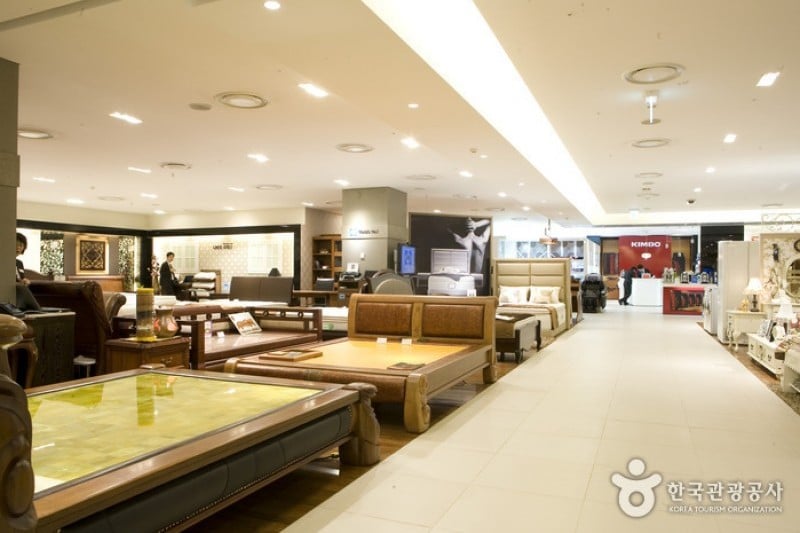 Shinsegae Department Store - Centum City Branch  (3/21)