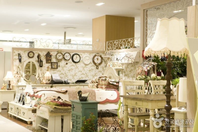 Shinsegae Department Store - Centum City Branch  (4/21)