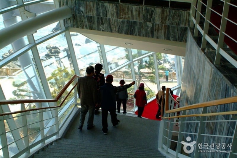 Nurimaru APEC House  (3/6)