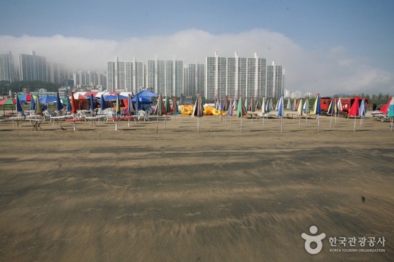 Dadaepo Beach  (9/27)