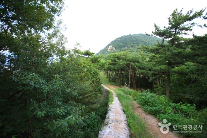 Geumjeongsanseong  Fortress  (1/3)