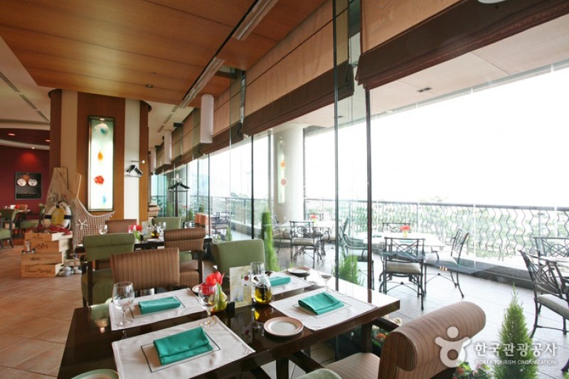 Paradise Hotel Busan  (27/43)