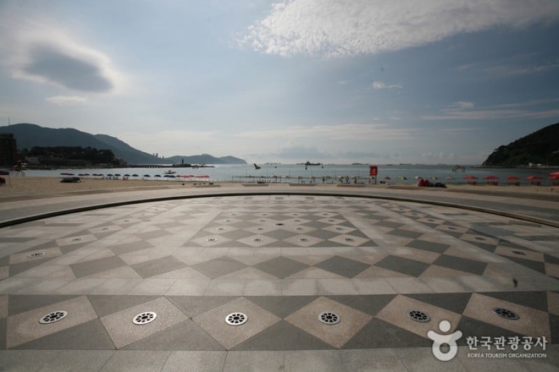 Busan Songdo Beach  (5/32)