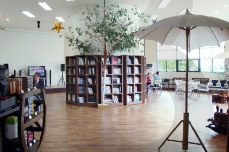Yongdusan Park  Busan Tower Seyang  (4/6)