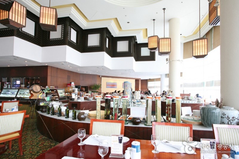 Novotel Ambassador Busan 