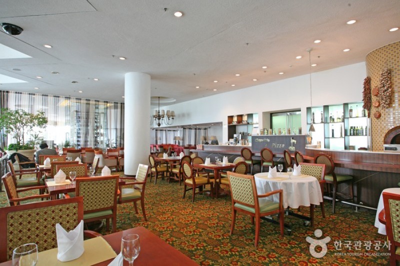 Novotel Ambassador Busan 