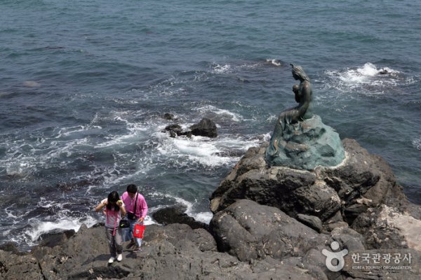 Haeundae Dongbaekseom Island