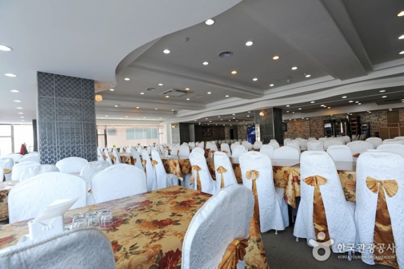 Hotel Arirang Busan  (8/32)