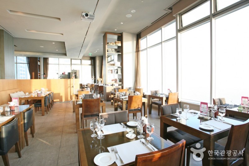 Hanwha Resort - Haeundae  (4/6)