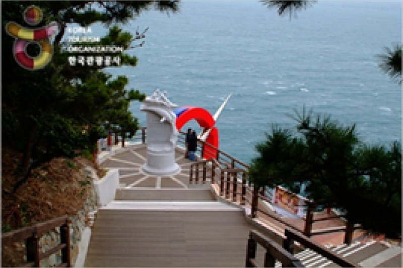 Yeongdo Lighthouse (영도 등대) (4/5)