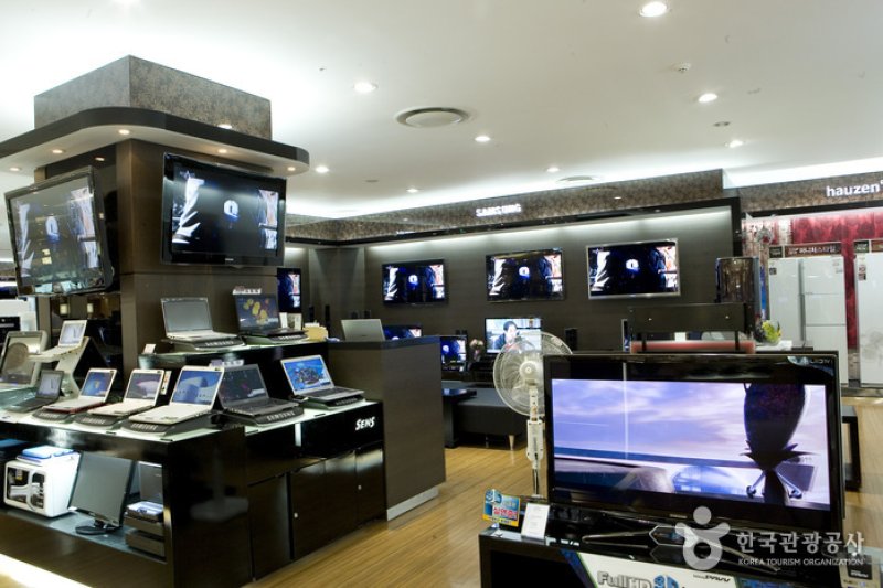 Samsung Electronics  (1/10)