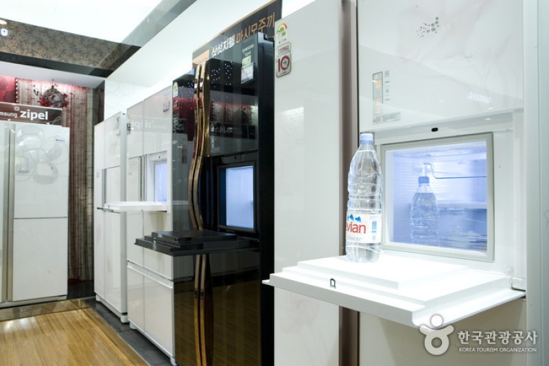 Samsung Electronics  (5/10)