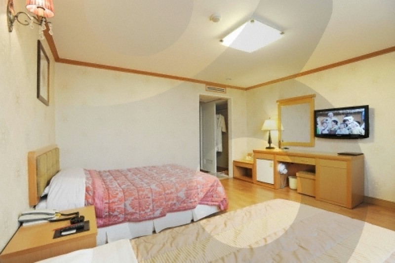 Utopia Hotel  (16/22)