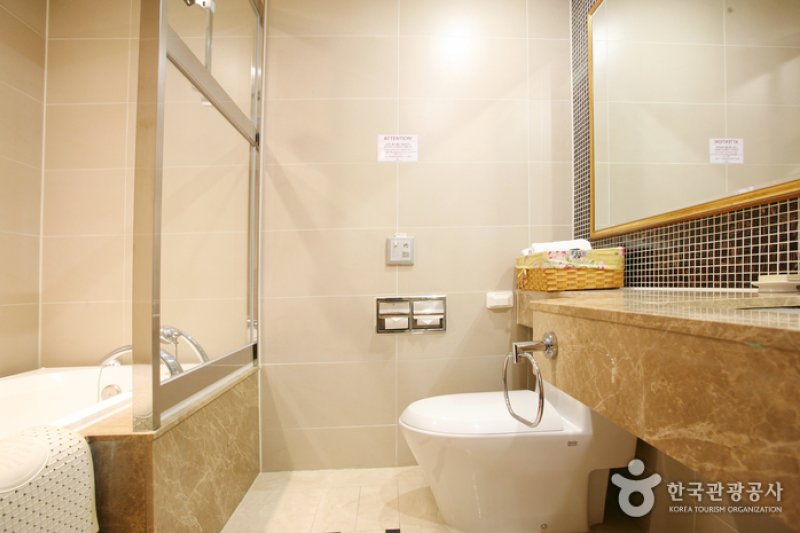 Haeundae Centum Hotel (해운대센텀호텔) (9/14)