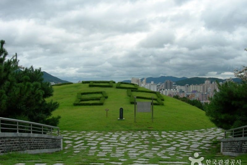 Bokcheon Museum  (13/32)