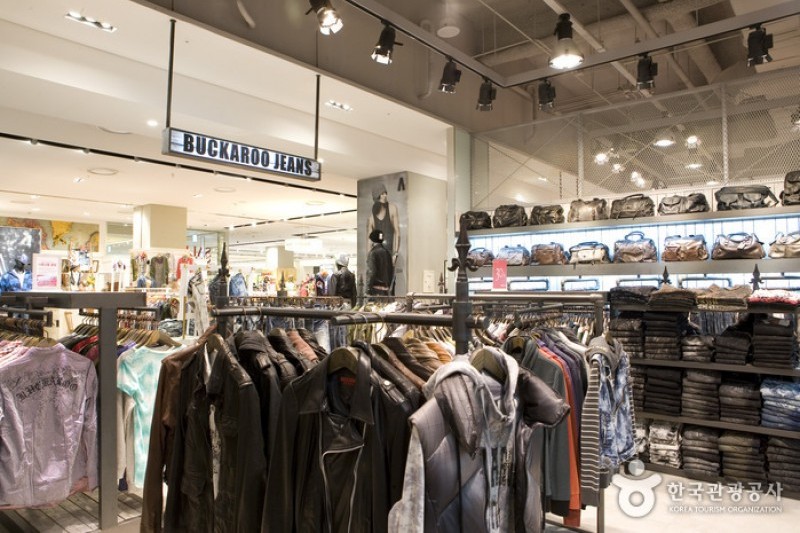 Buckaroo - Lotte Department Store Centum City Branch  (6/10)