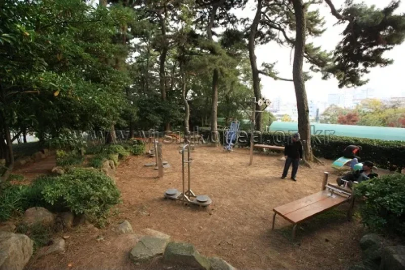 Suyeong Sajeok Park (수영사적공원) (25/40)