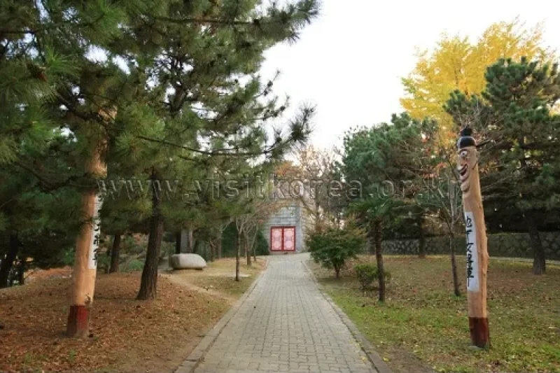 Suyeong Sajeok Park (수영사적공원) (34/40)