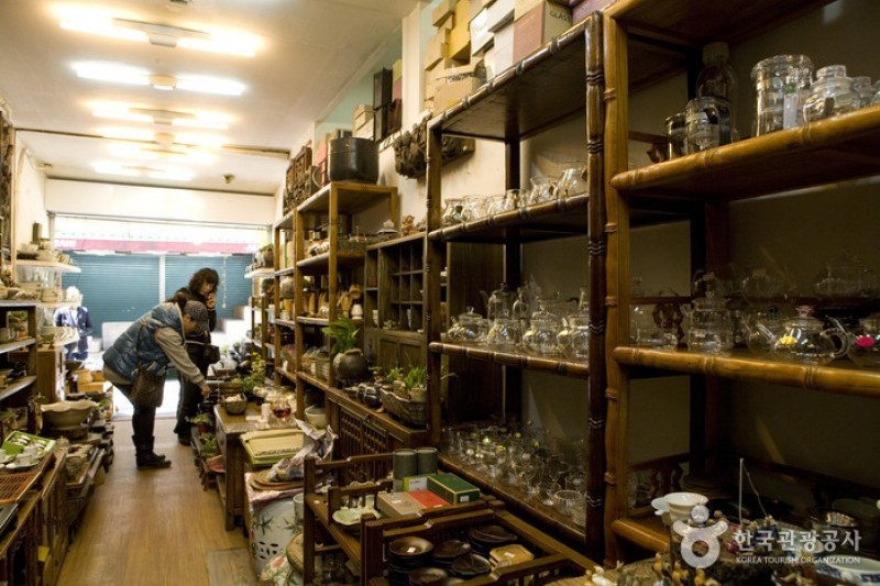 Meet Antique Items  (4/14)