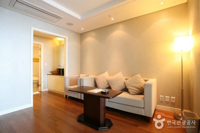 Haeundae Sunset Business Hotel  (7/21)