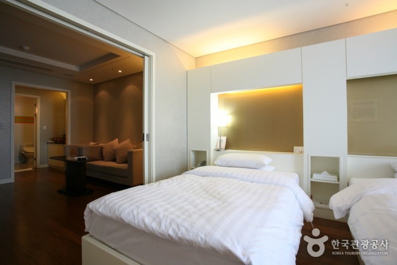 Haeundae Sunset Business Hotel  (10/21)
