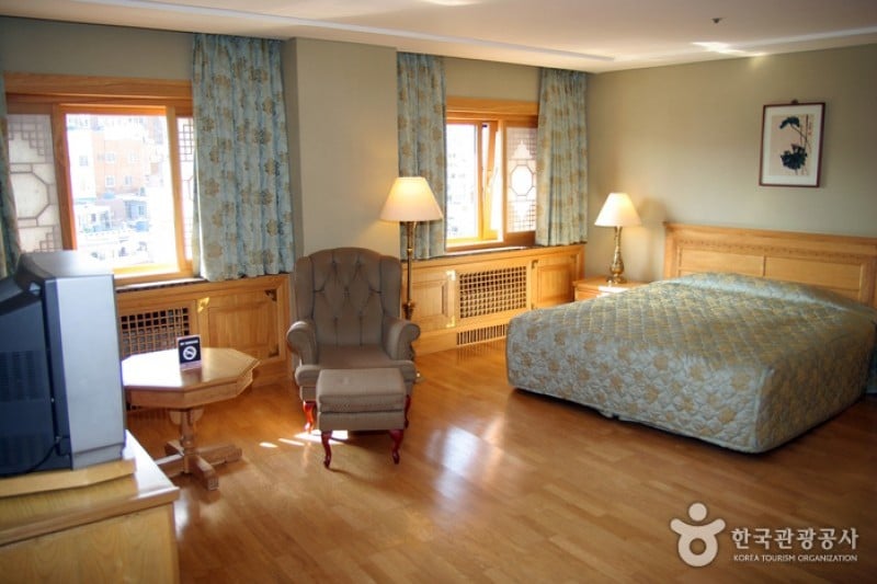 Hotel Commodore  (5/8)