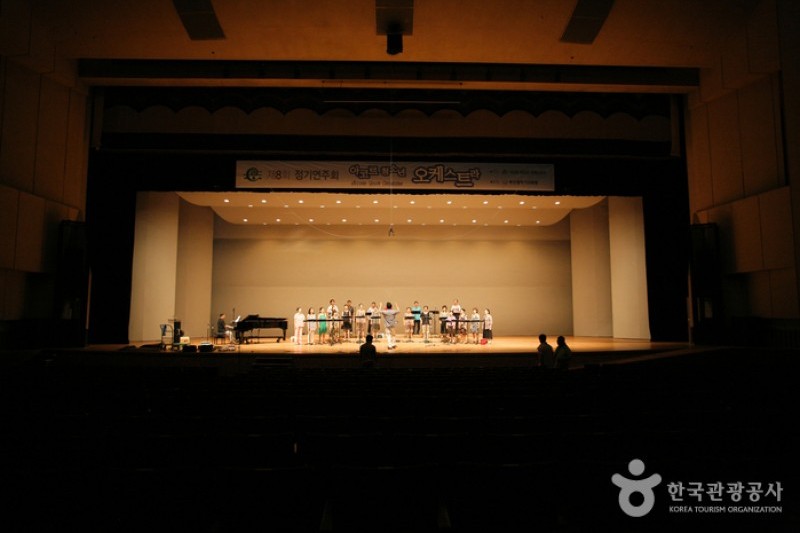 Busan Citizens' Hall  (3/5)