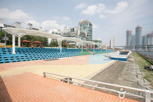 Millak Waterfront Park