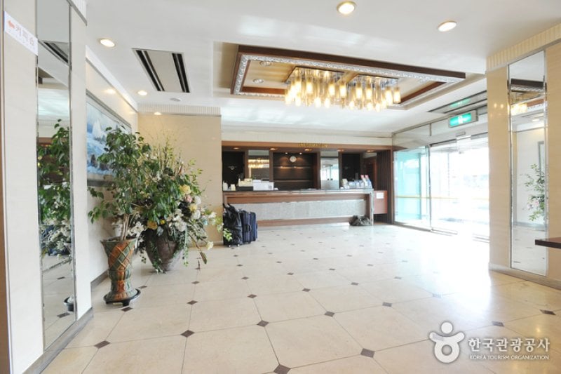 Hotel Prime  (5/27)