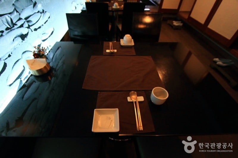 Korean Restaurant Yeyije  (1/12)