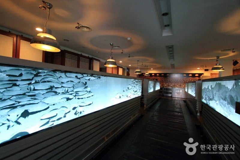 Korean Restaurant Yeyije  (2/12)
