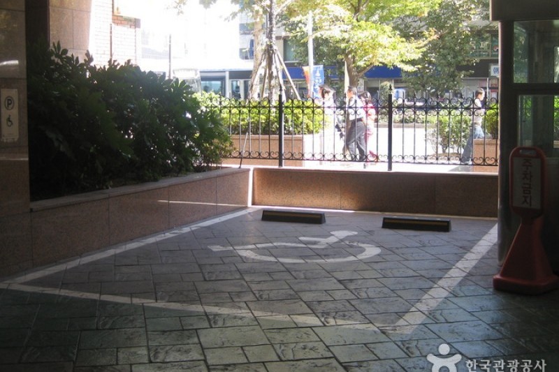 Toyoko Inn Hotel - Busan Station 2  (20/51)